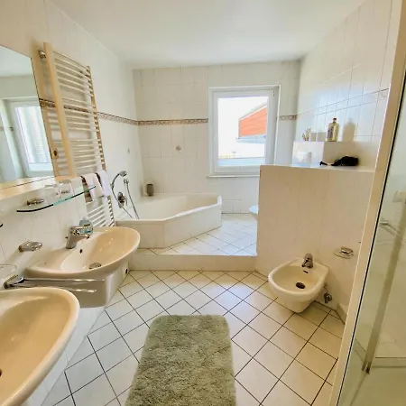 Haus Drei Schwestern, Bernstein * 罗斯托克